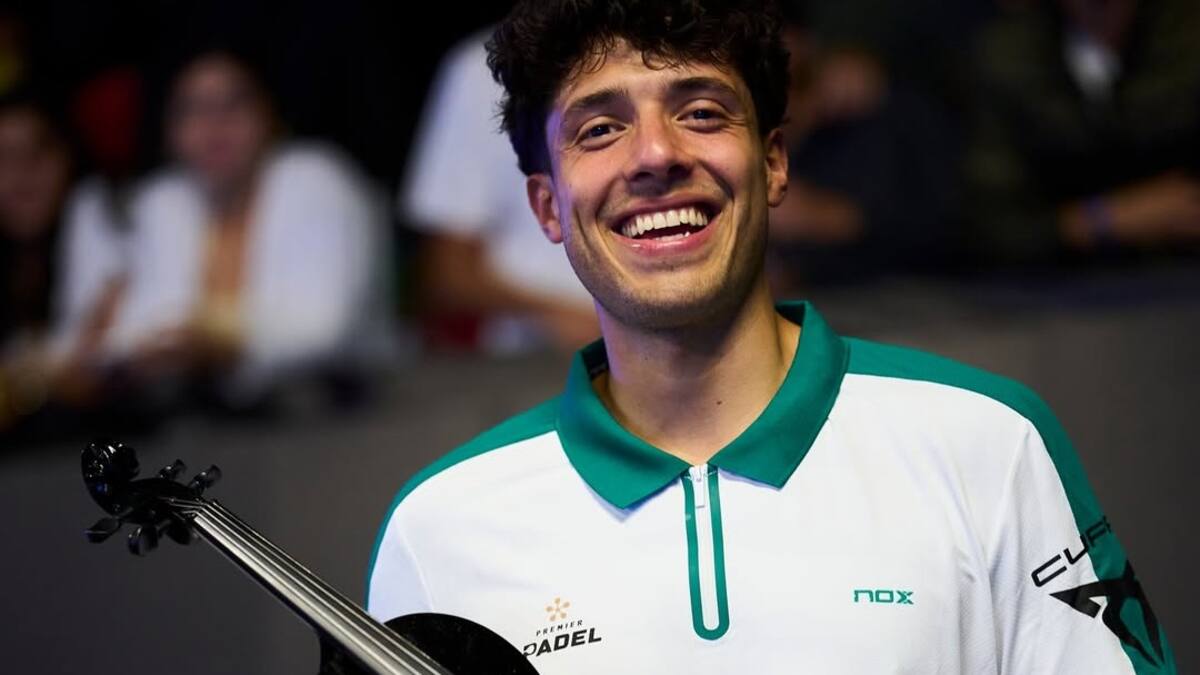 Agustín Tapia, el jugador de pádel actual con más títulos en el circuito mundial.