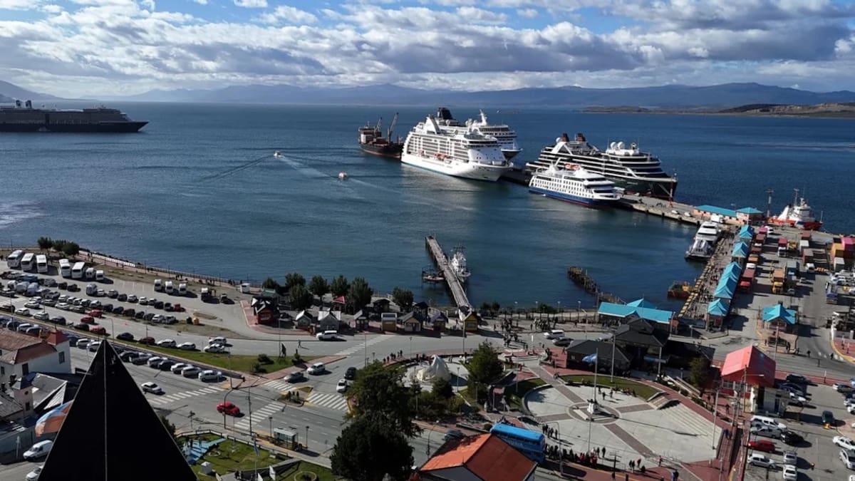 Puerto de Ushuaia en Tierra del Fuego.