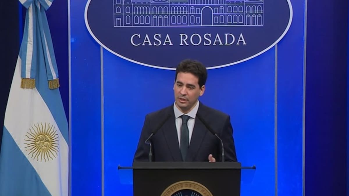 El funcionario brindó una conferencia de prensa en la mañana del martes 7 de julio.
