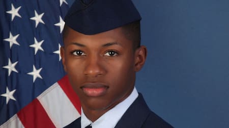 "Le quitaron la vida en su propia casa": piden investigar la muerte de un soldado afroamericano a manos de la Policía en EEUU