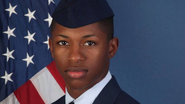 "Le quitaron la vida en su propia casa": piden investigar la muerte de un soldado afroamericano a manos de la Policía en EEUU