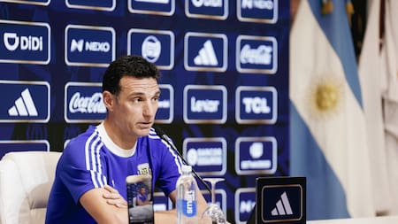 Lionel Scaloni habló de todo antes del amistoso ante Mauritania: Messi, Di María, la renovación de su contrato y la lista del Mundial