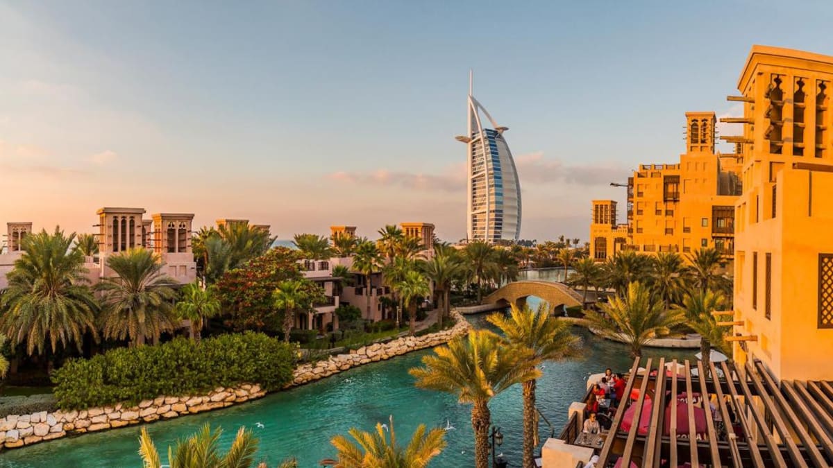 Denuncian que una maestra cobraba 2 millones de pesos en Chaco mientras vivía en Dubai