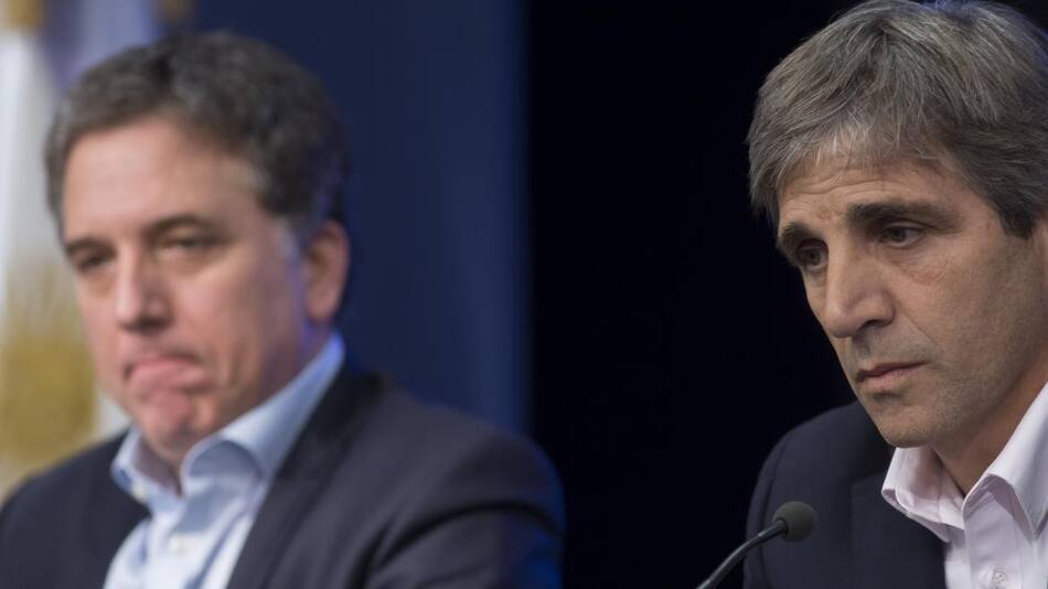 Conferencia de Dujovne y Caputo - Economía