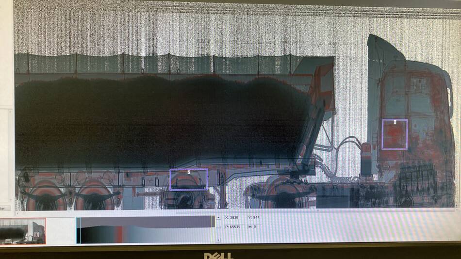 Aduana desarticula el contrabando de más de mil paquetes de cigarrillos en el Centro de Frontera Cristo Redentor, en Mendoza.