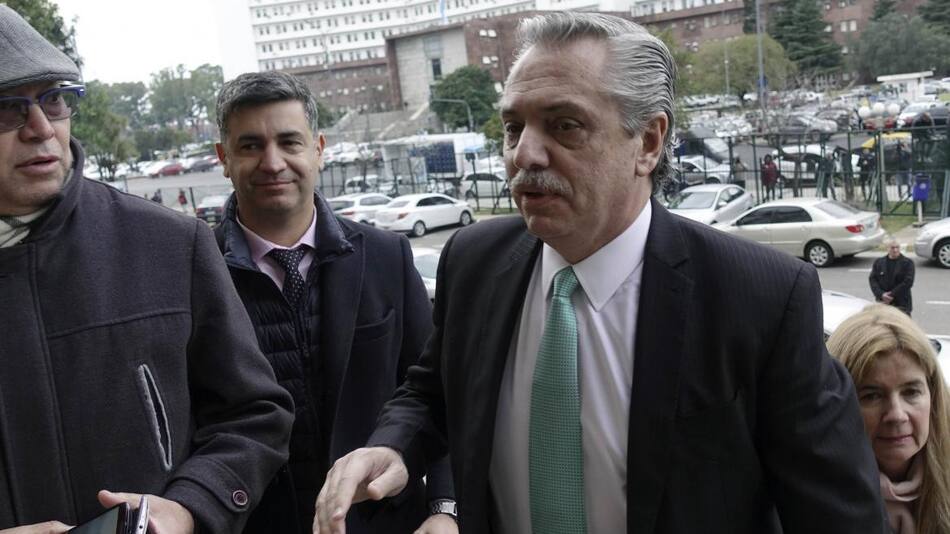 Alberto Fernández en Comodoro Py (Agencia NA)