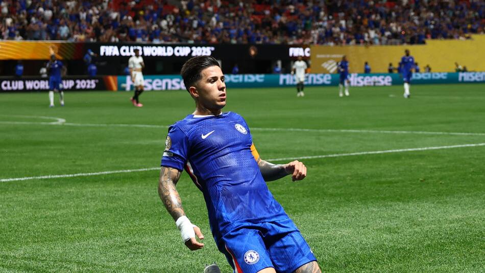 Enzo Fernández, Chelsea vs Los Ángeles FC por el Mundial de Clubes. Foto: Reuters/Kai Pfaffenbach