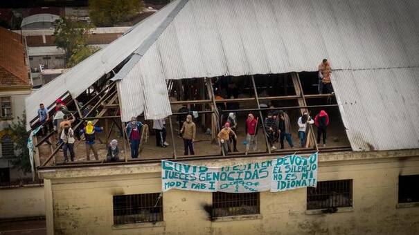 Participó del motín de Devoto, le dieron domiciliaria, salió a robar y se tiroteó con la policía