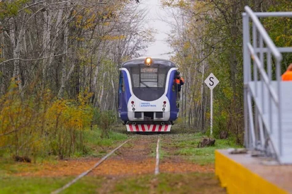 Tren entre Tomás Jofré y Mercedes. Foto: NA.