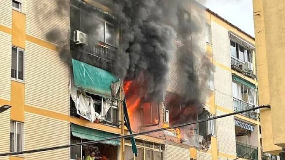 Explosión en Badajoz. Foto: Twitter.