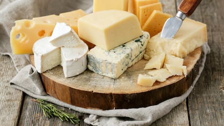 Si deseas mayor protección, cubrí el queso con un paño de algodón o colocalo en un tupper