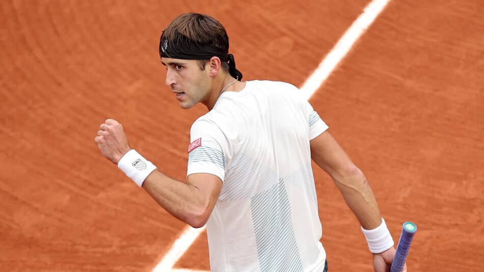 Tomás Etcheverry en Roland Garros. Foto: EFE.