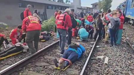Atención de los heridos. Foto: Captura video.