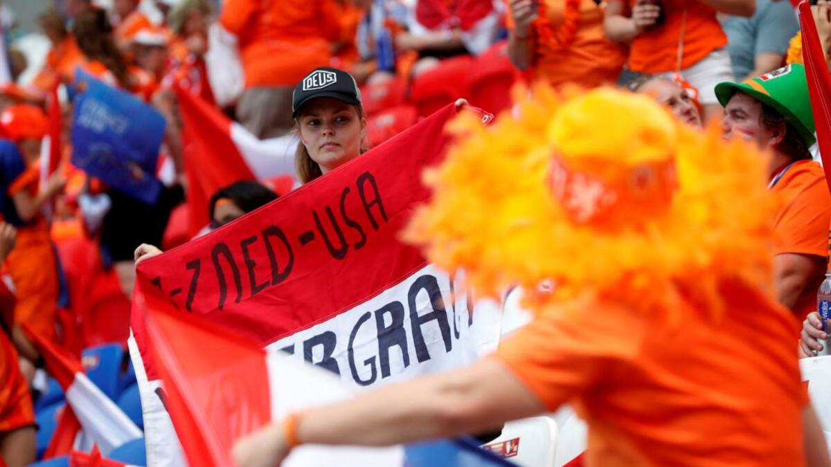 Final de Mundial Femenino de fútbol, el color de las tribunas, en las mejores fotos, Reuters