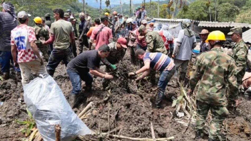 Así rescataban a los niños. Foto: NA.