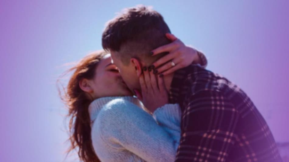 Besos, beso, relaciones, pareja, Reuters