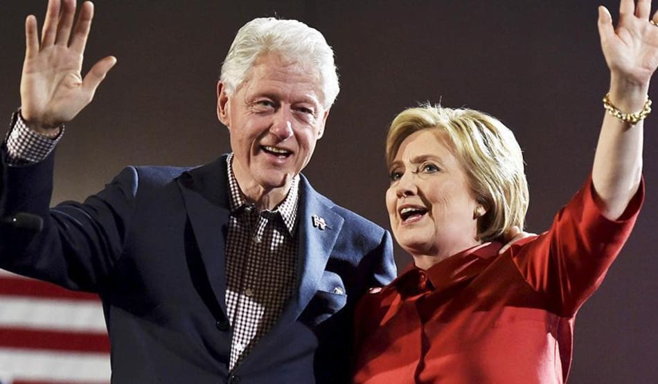 Bill Clinton y Hillary Clinton (Reuters)