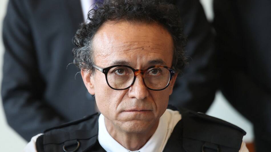Zurita con chaleco antibalas. Foto: Reuters.