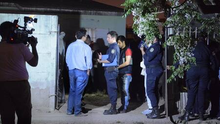 Docente ahorcó a su hijo y luego se suicidó en Santiago del Estero