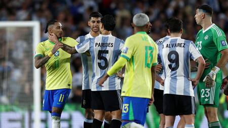 Raphinha, el centro de las críticas tras la victoria de Argentina contra Brasil. Foto: REUTERS/Agustin Marcarian.