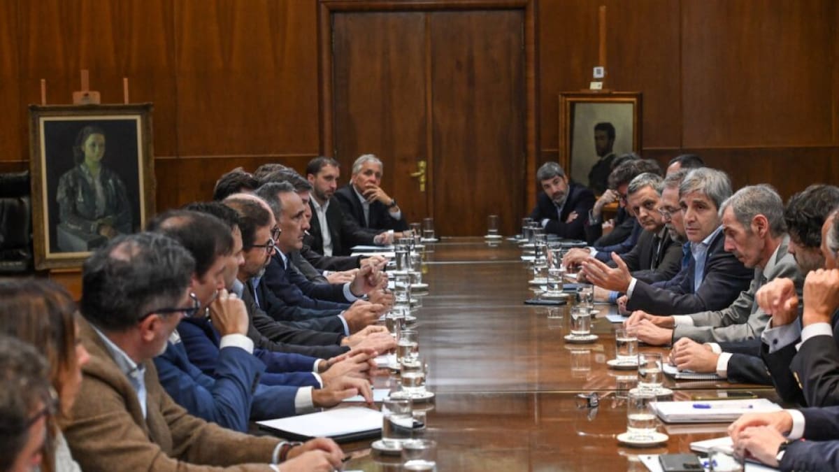 Economía le puso plazo a generadoras y petroleras para que reestructuren deuda de US$1200 con una quita del 50%