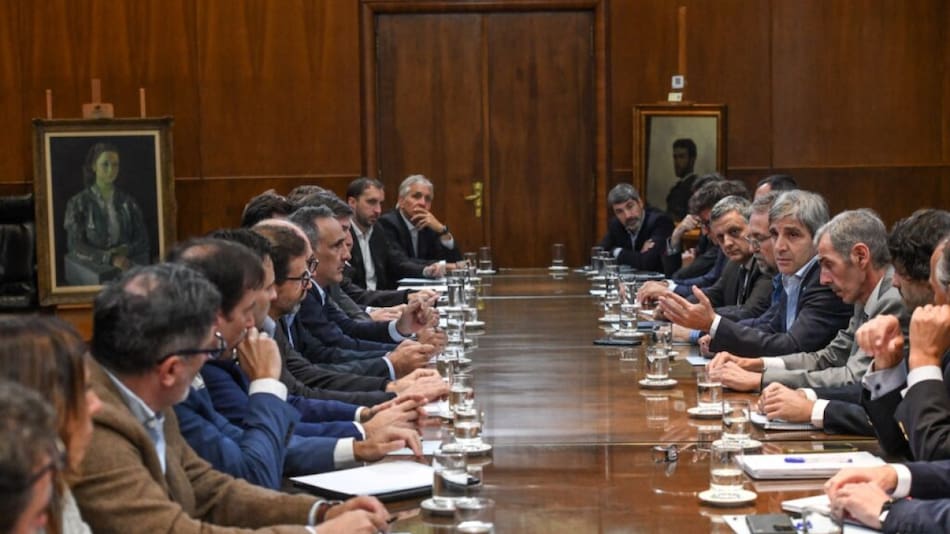 Reunión de Luis Caputo con empresarios de petroleras y productoras de gas.