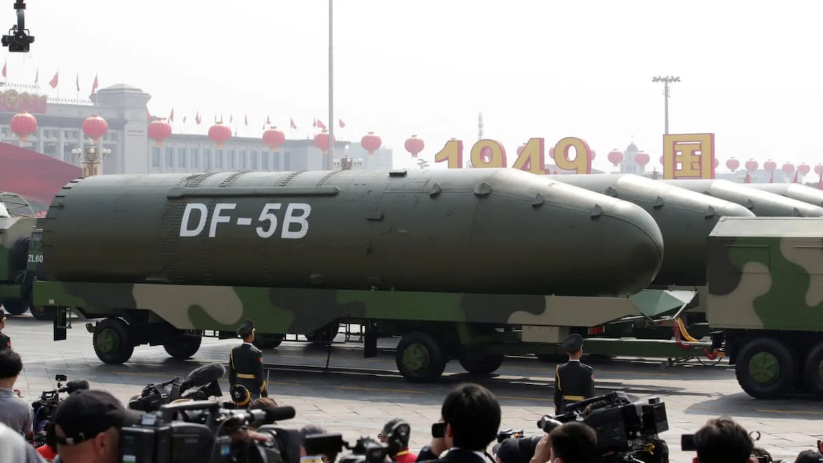 El misil balístico intercontinental DF-5B de China. Foto: Reuters