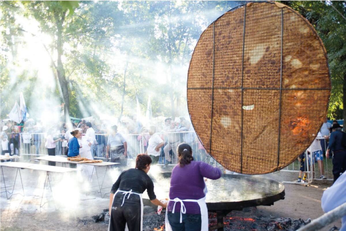 Fiesta Nacional de la Torta Frita. Foto mercedes.gob.ar