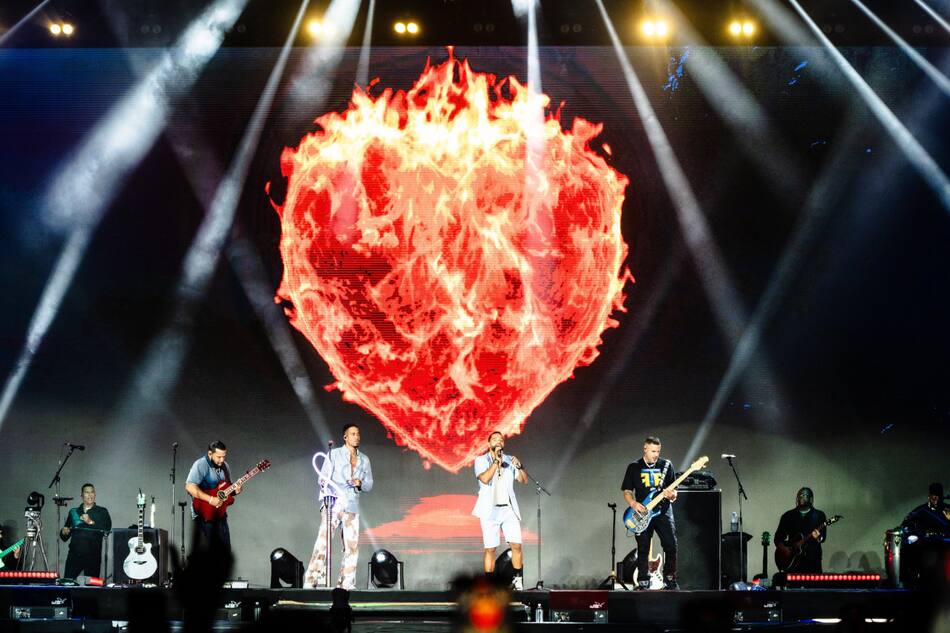 Show de Aventura en Velez. Foto: gentileza Fenix/@simon_canedo