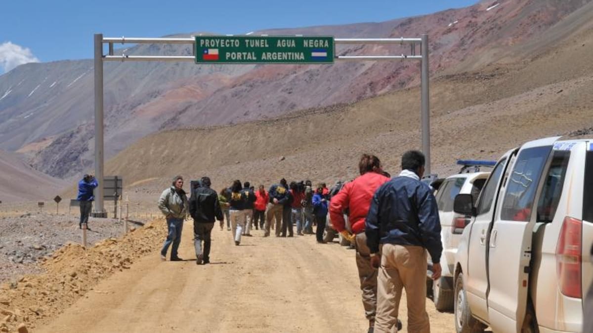 Paso Internacional Agua Negra - cruce a Chile