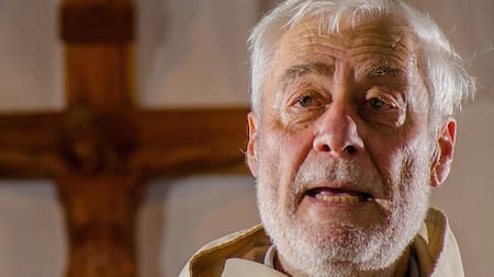 Murió el padre Mamerto Menapace, el monje benedictino que se convirtió en un referente espiritual argentino