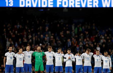 Argentina vs Italia - Reuters - Minuto de Silencio por Astori y Houseman