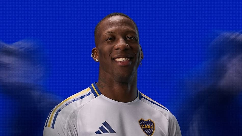 Luis Advíncula se va de Boca.