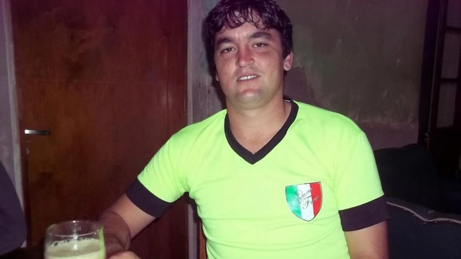Cristian Tirone, hombre que agredió a una árbitro en pleno partido. Foto: Facebook.