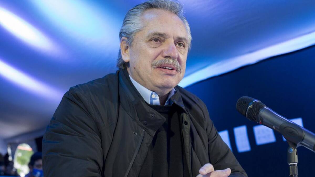 Alberto Fernández, Agencia NA
