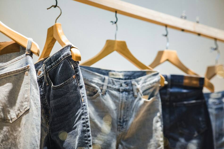 Jeans, ropa. Foto: Unsplash.