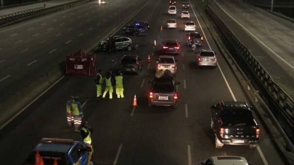 Violento choque entre dos autos y una camioneta en la General Paz: múltiples heridos y caos de tránsito