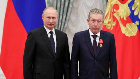Putin con el petrolero Maganov_Reuters