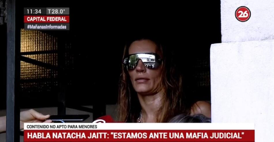 Natacha Jaitt tras allanamiento de su casa - denuncia de pedofilia (Canal 26)
