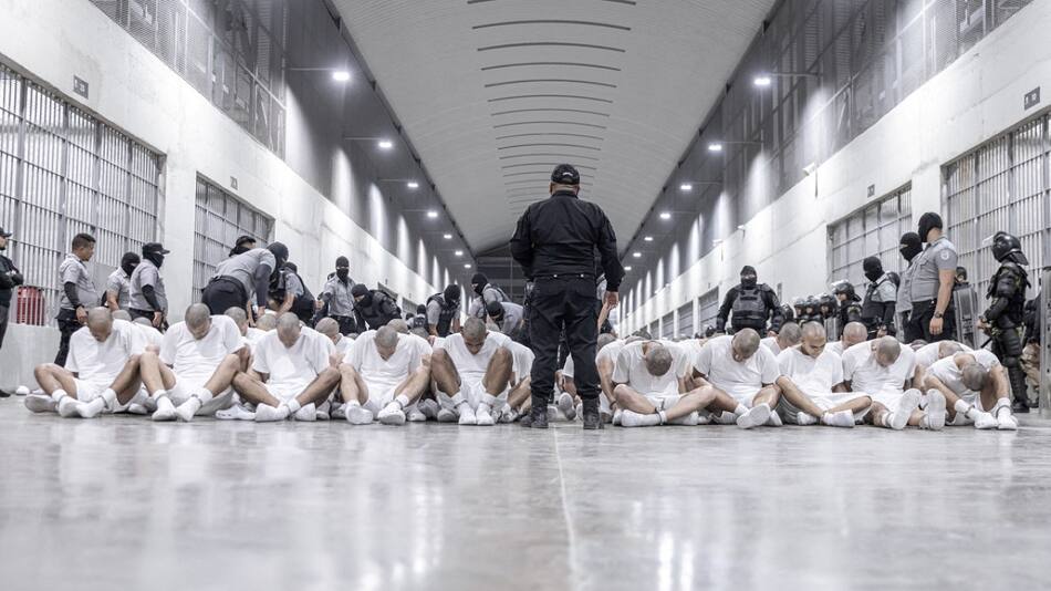 Deportaciones de los integrantes de Tren del Aragua. Foto: Reuters.