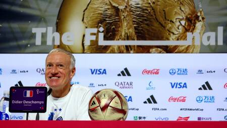 Conferencia de prensa de Didier Deschamps. Foto: REUTERS.