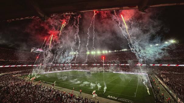 Una nueva bandeja y la chance de colocar un techo: los planes del oficialismo de River para el Estadio Monumental