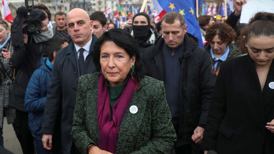Presidenta de Georgia veta ley de injerencia extranjera. Foto: Reuters.