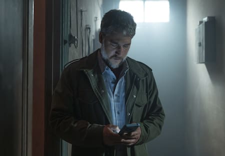 Leo Mercer (Alberto Ammann) en "Atrapados". Foto: Netflix