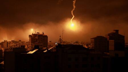 Ataque de las fuerzas terrestres israelíes. Foto: NA.