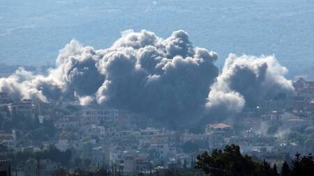Se eleva el humo en Beirut, capital del Líbano. Foto: Reuters.