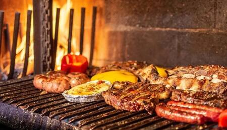 Parrilla en Carlos Keen. Foto: NA.