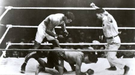 Luis Firpo contra el campeón del mundo en ese momento, Jack Dempsey. Foto: Archivo