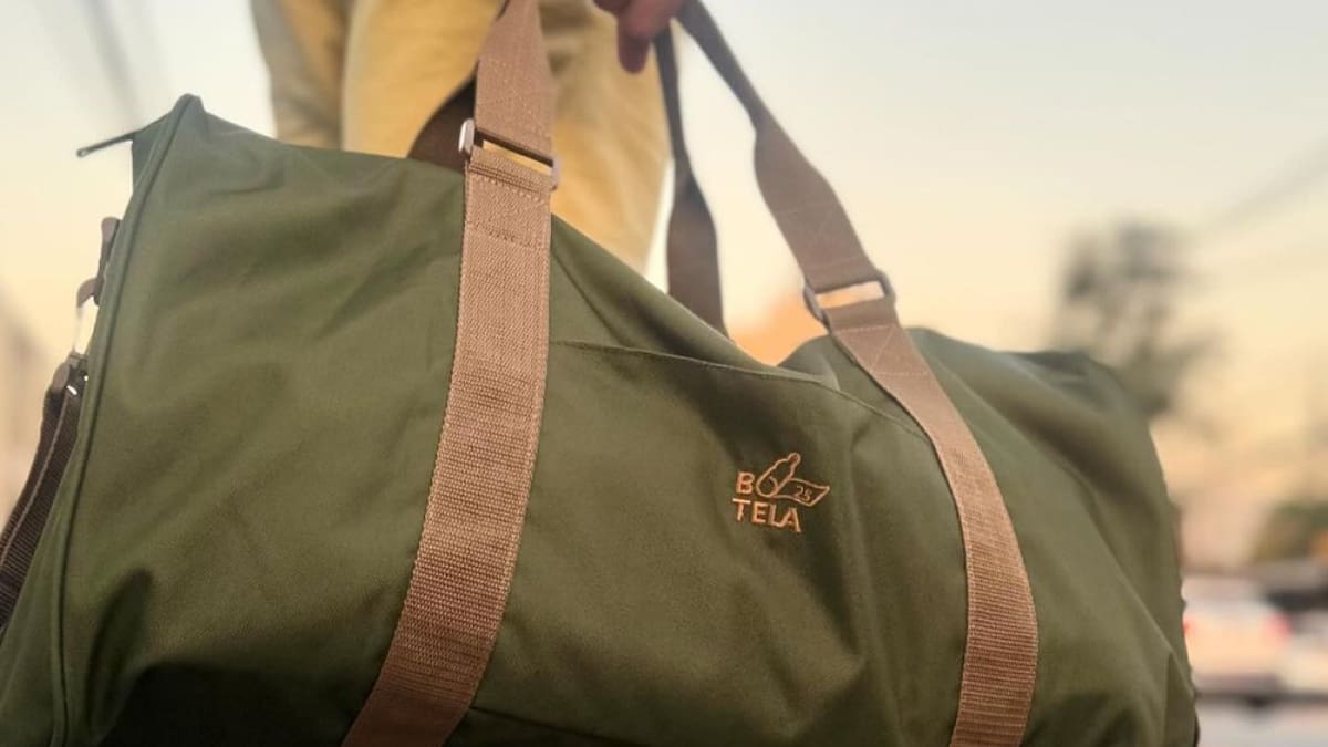 Bioferia Argentina: las mochilas y bolsos sustentables fabricados con plástico reciclado que se llevaron la atención