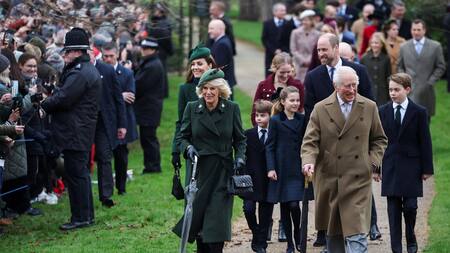 La familia real británica en la finca de Sandringham para navidad. Foto: Reuters.